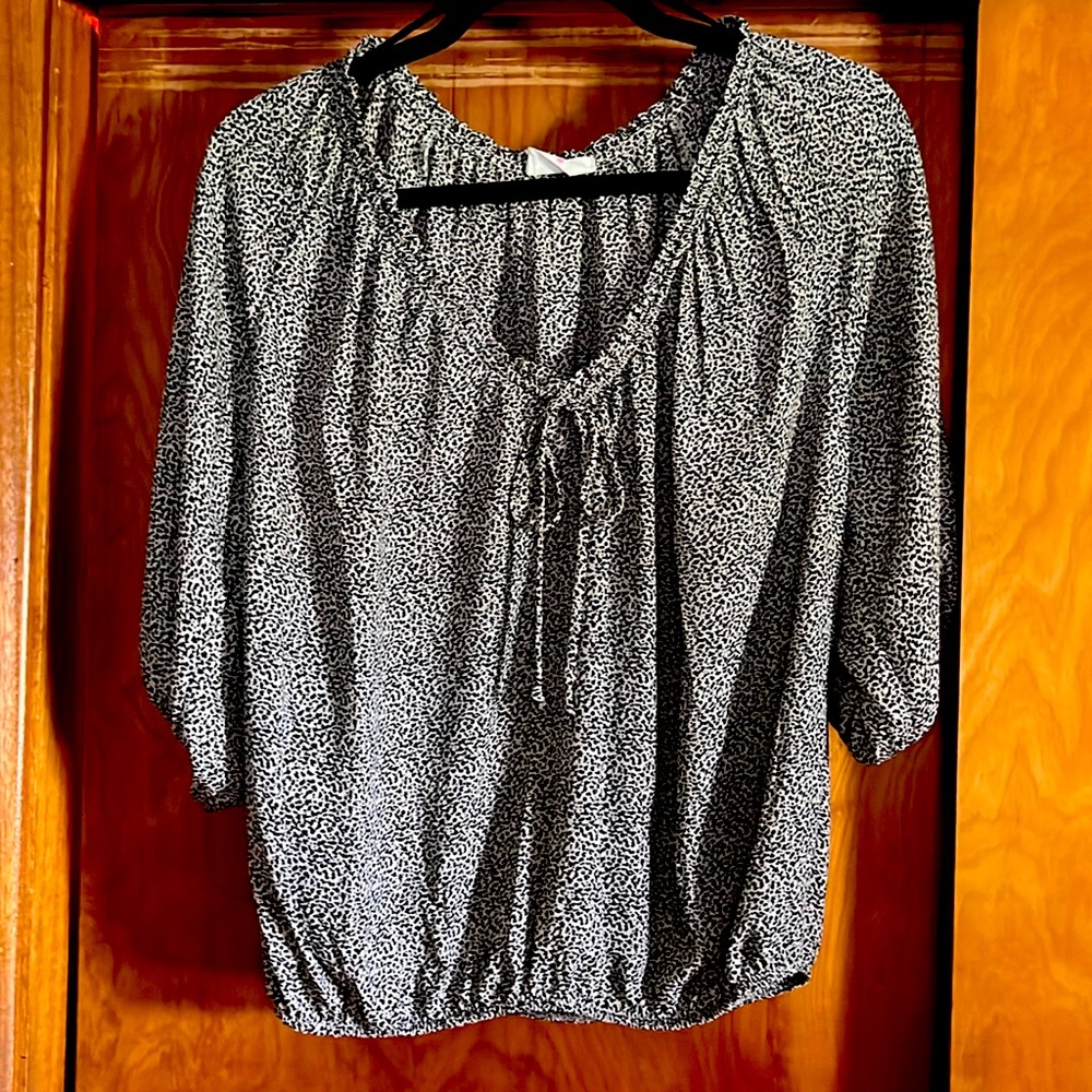 Sienna Sky blouse size Med. Animal print.